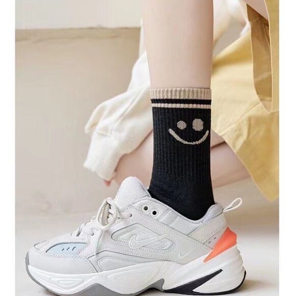 Women's 5 Pairs Cute Smiley Face Crew Socks, Comfy Daily All Season Socks - Picture 8 of 13